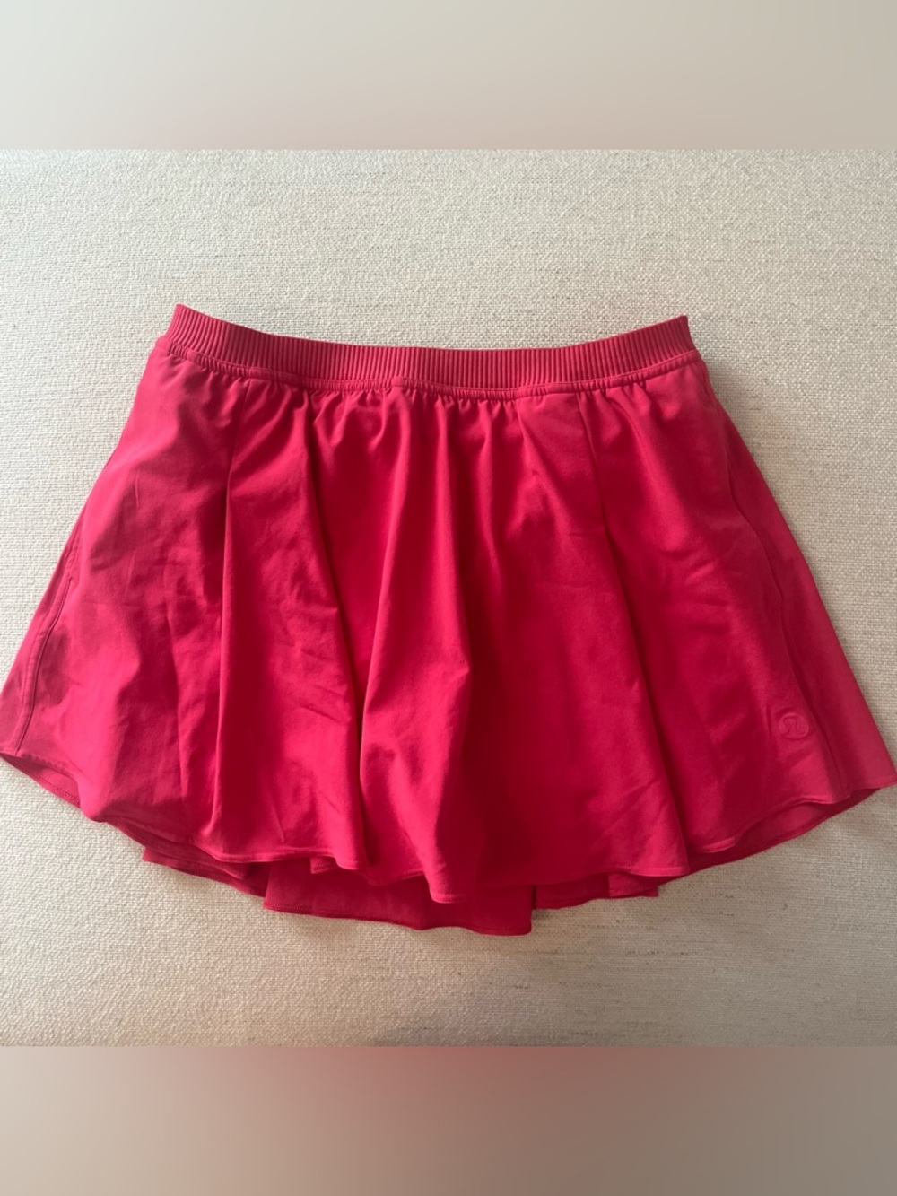 Lululemon narrow waistband tennis skirt size 8
